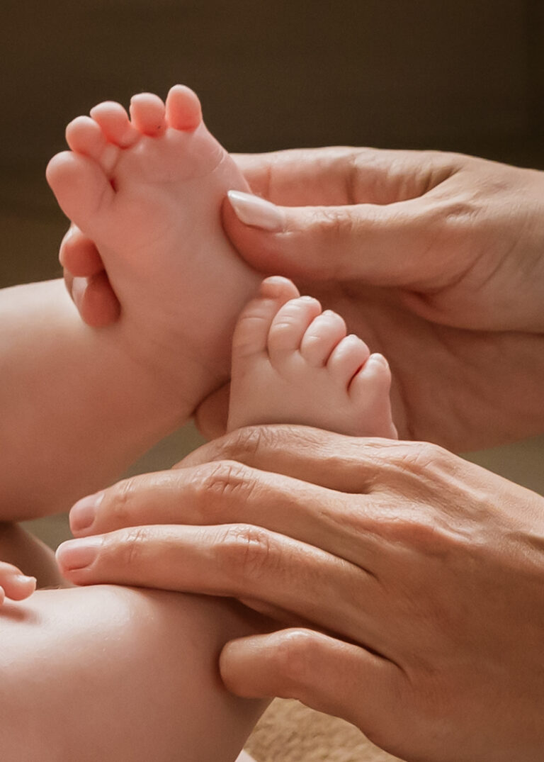 Niet alleen mama verdient een massage: de kracht van babymassage